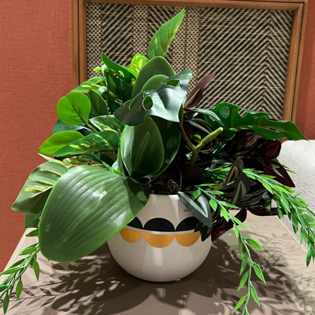 Decoracion Verde Variada en Macetero