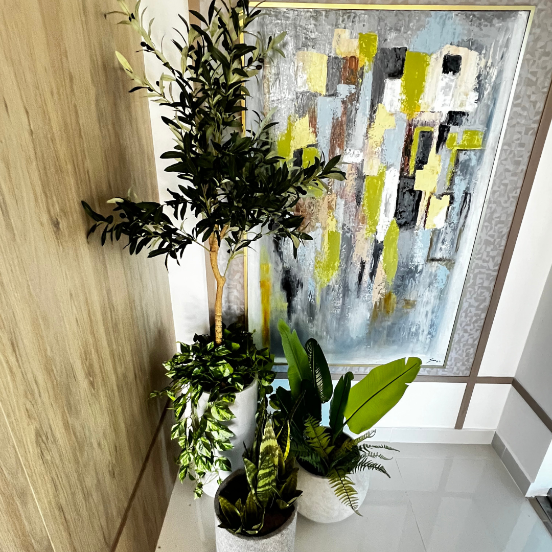 Decoracion Verde Variada en Mueble